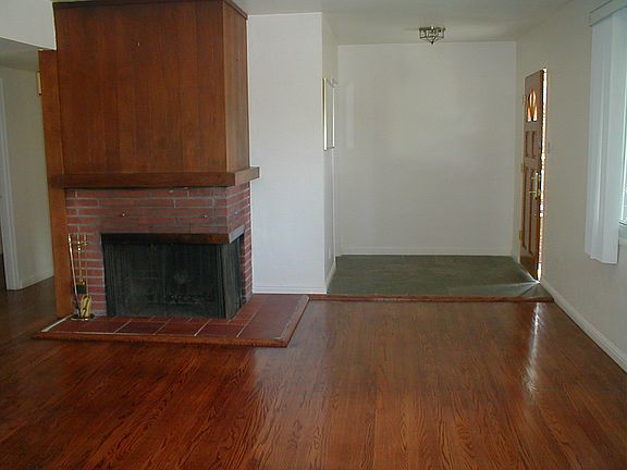 Living Room & Entry