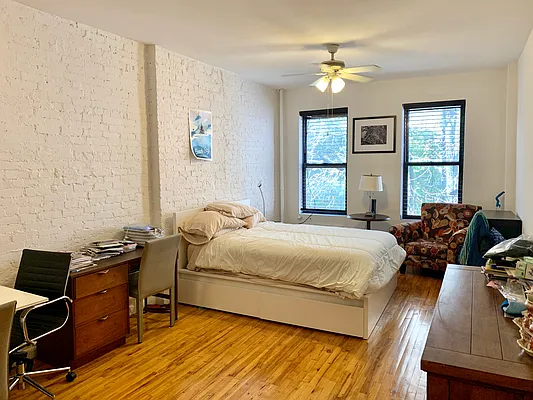 Rented by Compass | media 19