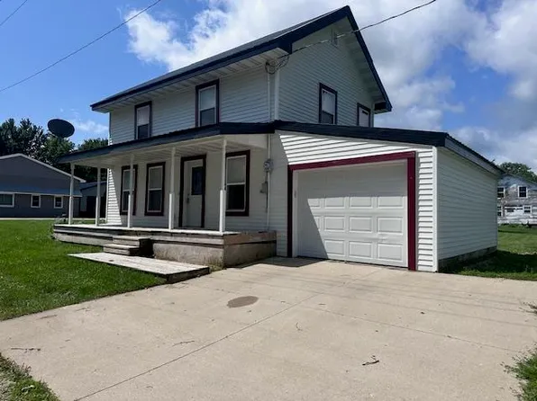 3801 County Road W40, Decorah, IA 52101