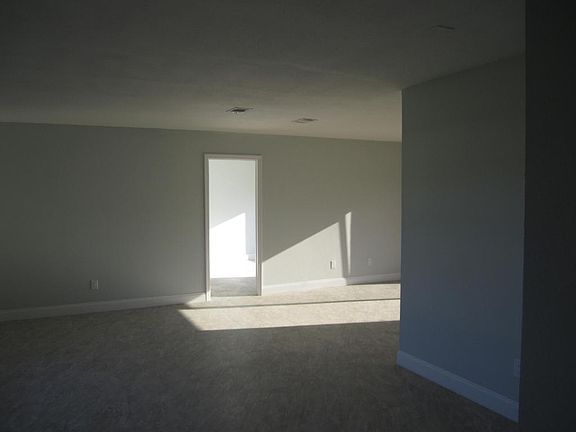5th image of 159 NE Naranja Ave