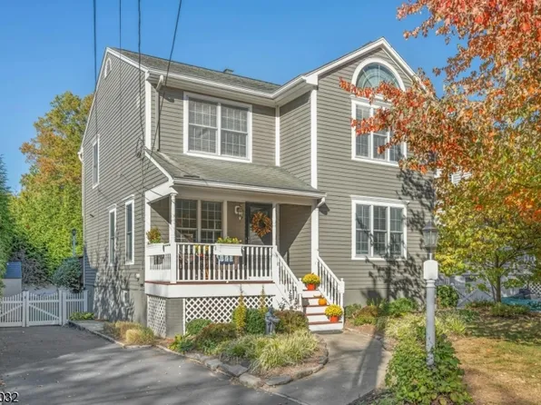 42 Woodlawn Dr, Chatham Twp., NJ 07928