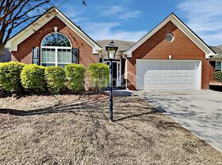 2712 Newtons Crest Cir, Snellville, GA 30078