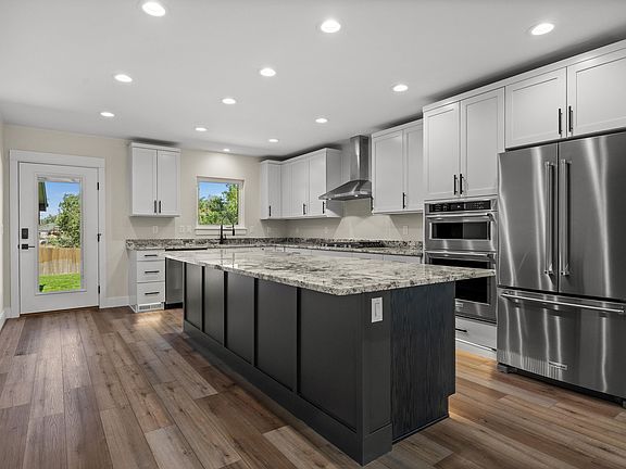 3rd image of 1204 W 23rd St