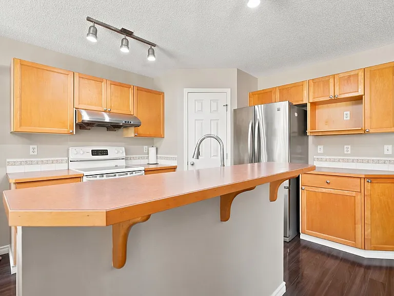 88 Rockyledge Cres NW #88 — Photo 3