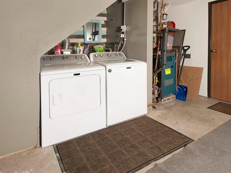 762 Lagoon Dr #B — Photo 15