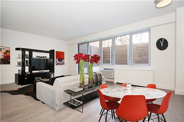 Rented by Evans Real Estate | media 11