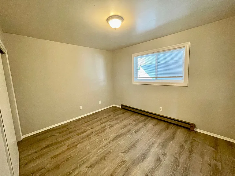 516 NW Bailey Ave #9 — Photo 13