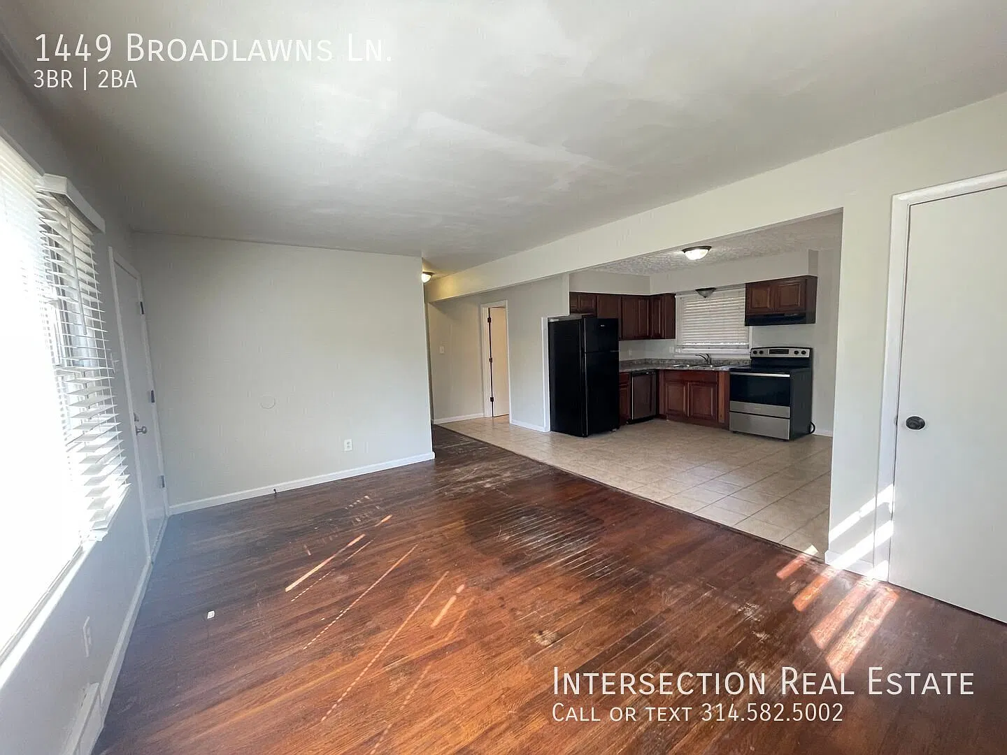 Great 3Bed/2Bath Spanish Lake Home with Big Back Deck! — Photo 4