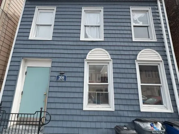 209 Cattell St APT 1F, Easton, PA 18042