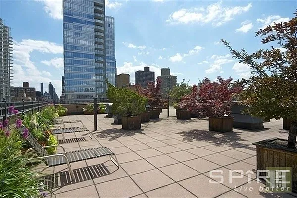 Rented by Spire Group | media 90