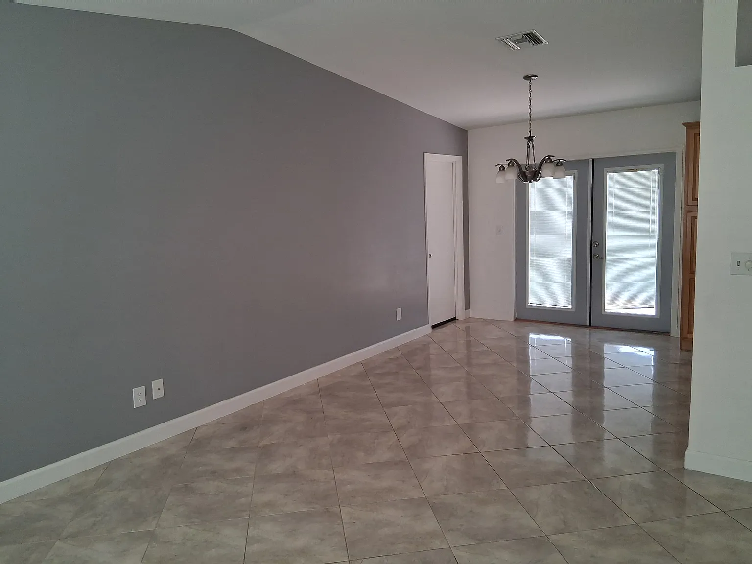 3 bed, 1200 sqft, $1,850 — Photo 4