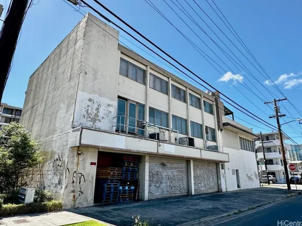 1804 Waiola St, Honolulu, HI 96826