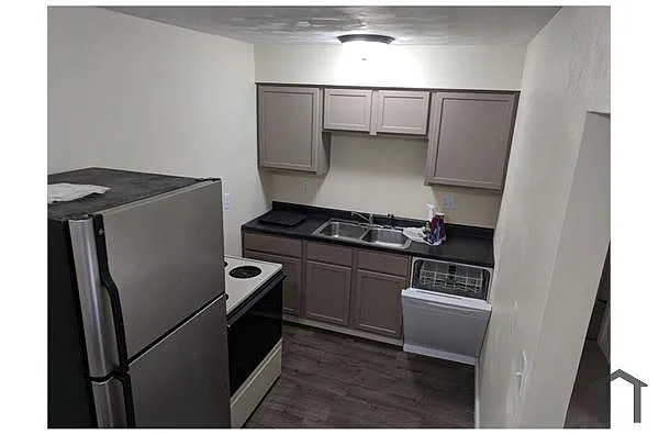 1213 Joanne Ln photo 1