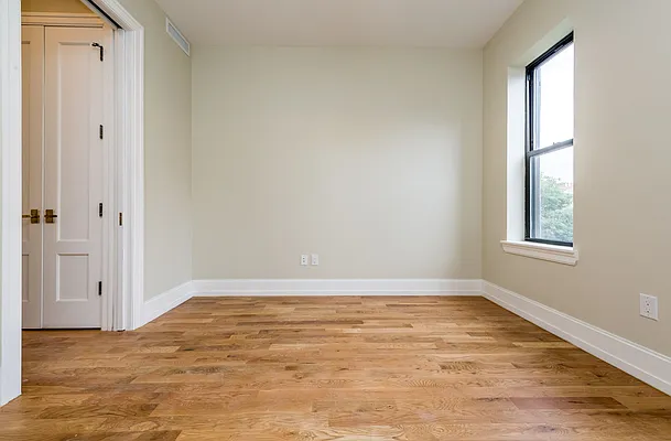 Rented by Nooklyn NYC LLC | media 51