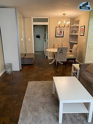 Rented by Fifth & Forever LLC | media 21