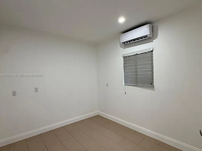 6723 NE Miami Pl #2 — Photo 14