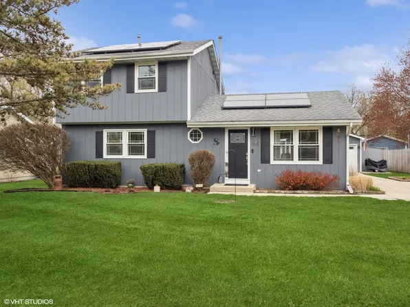 5216 Palm St, McHenry, IL 60051