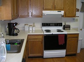 4th image of 37 Claremont Cir