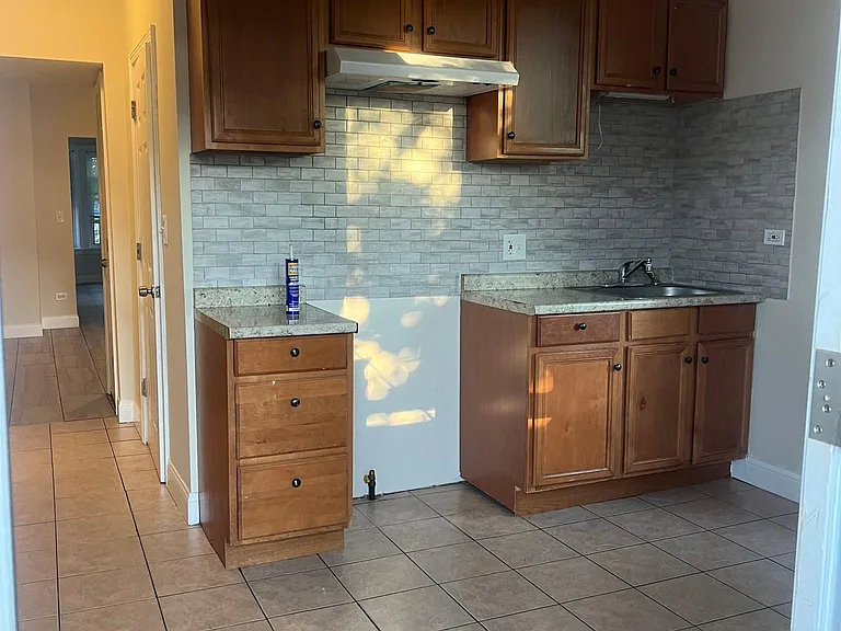 10620 S Avenue H #1 — Photo 5