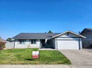 1709 S Rainier Pl, Kennewick, WA 99337