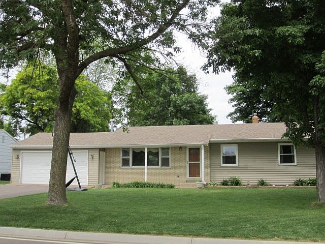 1st image of 2337 Birch St
