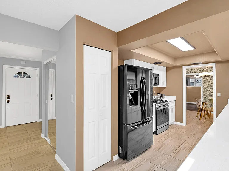 2445 Keiser Ct — Photo 12