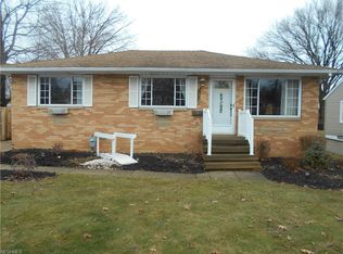 9460 Crestwood Rd, Parma Heights, OH 44130