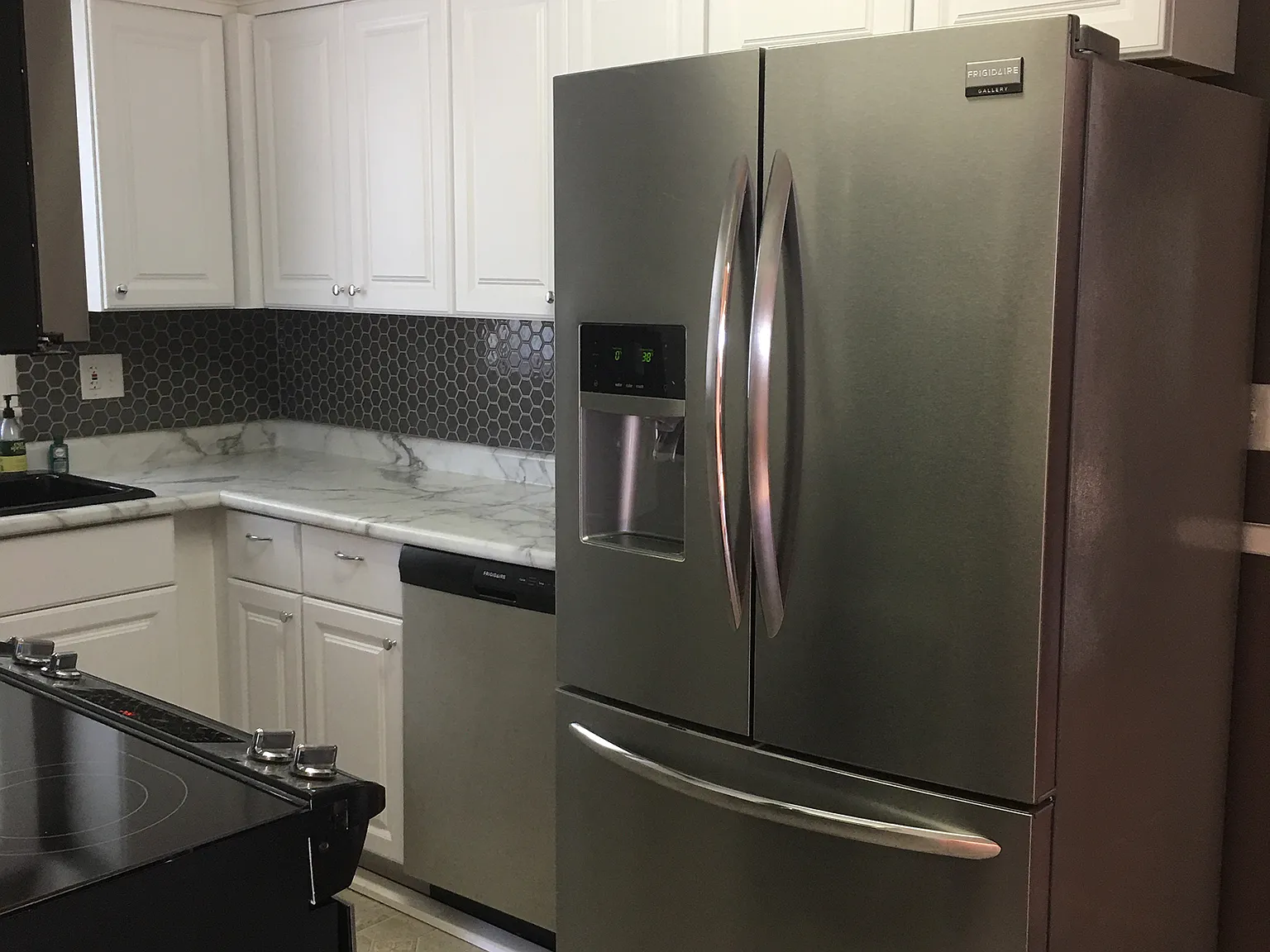4 bed, 1393 sqft, $1,600 — Photo 3