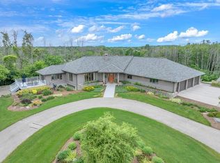 752 Dartmouth Dr, Sheboygan Falls, WI