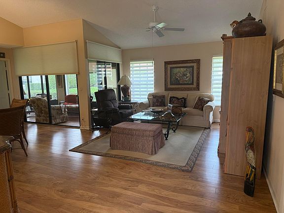 4th image of 6001 Parkwalk Drive #1116