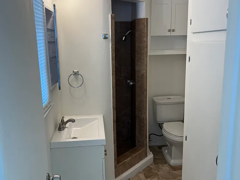 222 N Alessandro St #3 — Photo 4