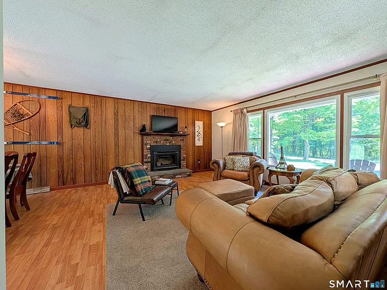 17 Colebrook Rd — Photo 10