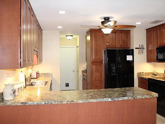 2nd image of 3138 Idlewood St