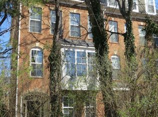 236 Herndon Station Sq, Herndon, VA 20170