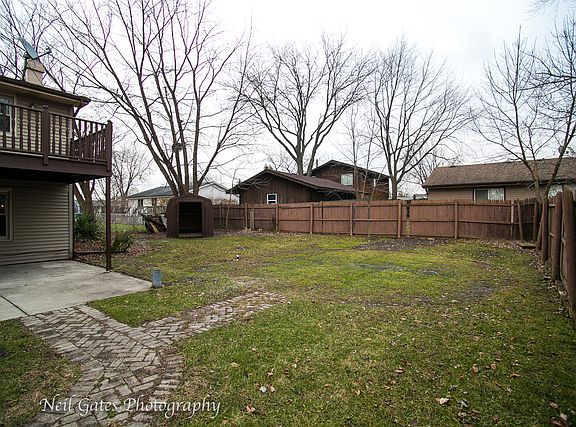 4th image of 7765 W Laurel Dr