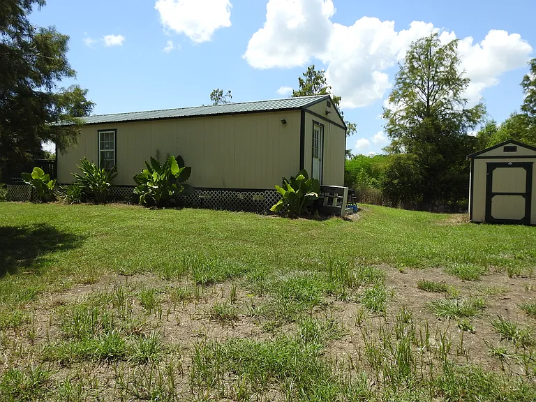181 Sunrise Ln — Photo 3