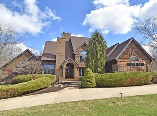 5997 Ledgeview Dr, Peninsula, OH 44264