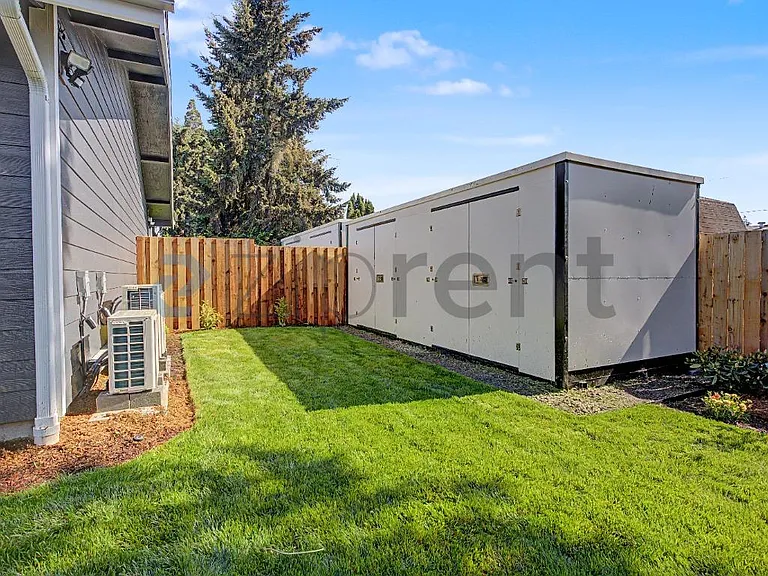 4327 Arnold St NE #4327 — Photo 3