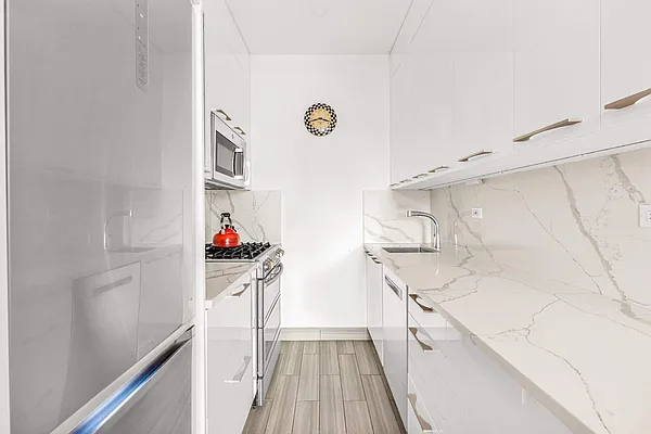 Rented by Sotheby's International Realty | media 6