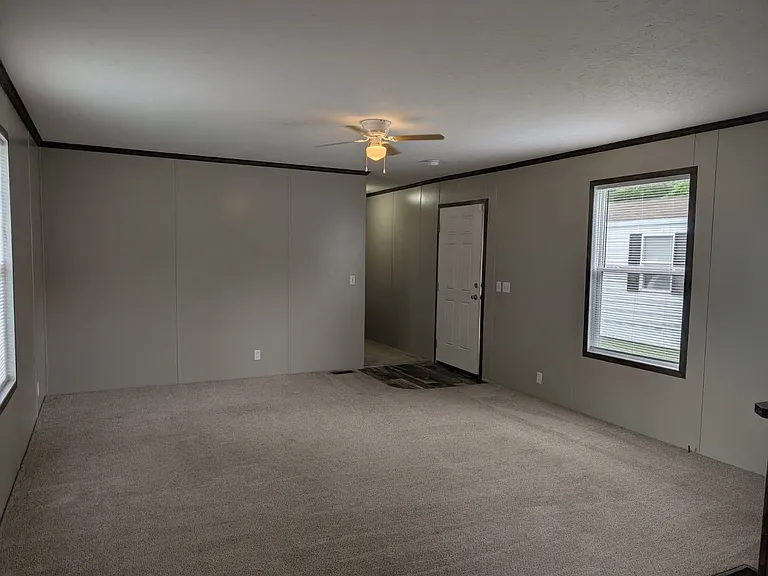 Avon Lakes Estates — Photo 11