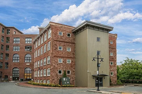 200 Market St Photo 1