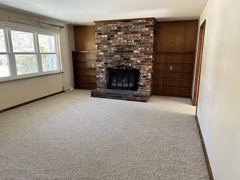 1760 Scenic Dr — Photo 15