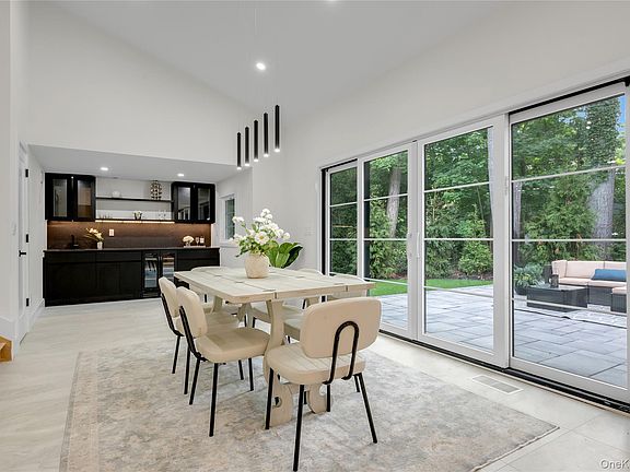 5th image of 28 Red Brook Road