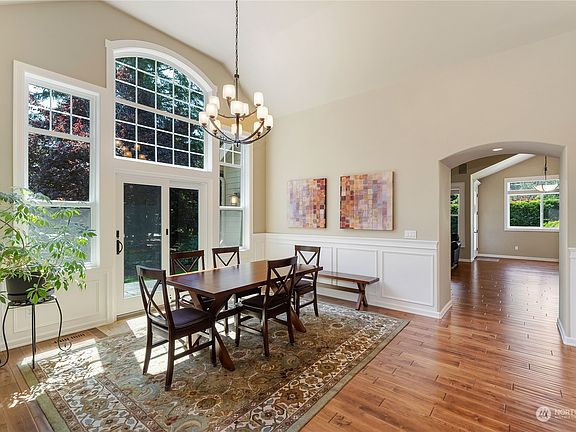5th image of 7284 Tobermory Circle SW
