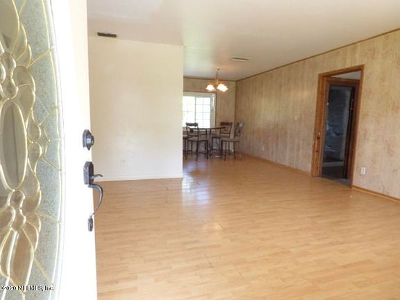 3rd image of 2619 Congaree Dr W