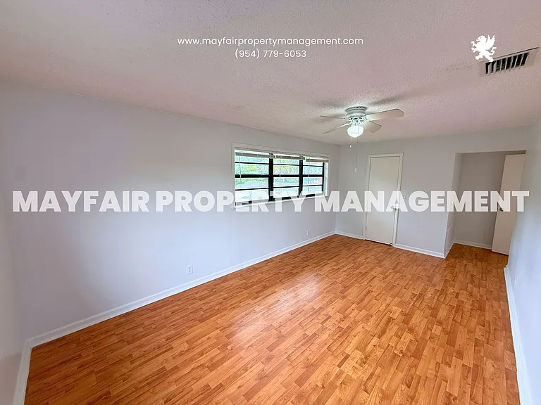 1329 NW 7th Ave — Photo 16