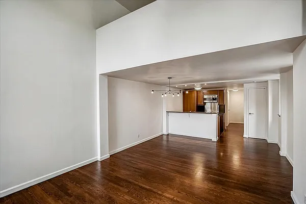 Rented by R New York | media 25