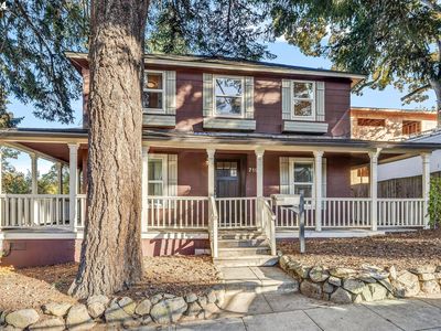 719 9th St, Hood River, OR, 97031