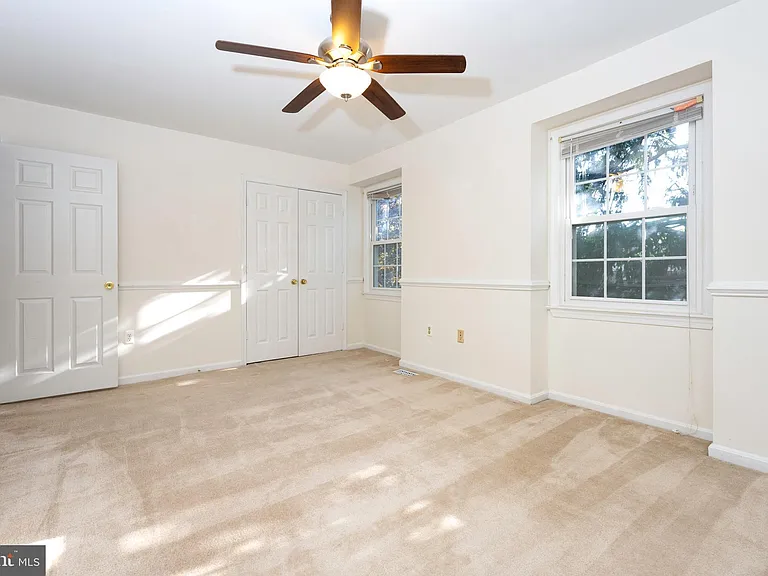 6705 Surreywood Ln — Photo 14