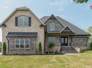 800 Stonebrook Dr, Lebanon, TN 37087